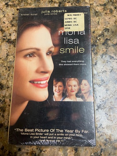 Vintage mona lisa smile - smile, julia