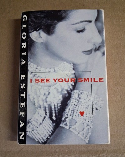 See your smile gloria - see,